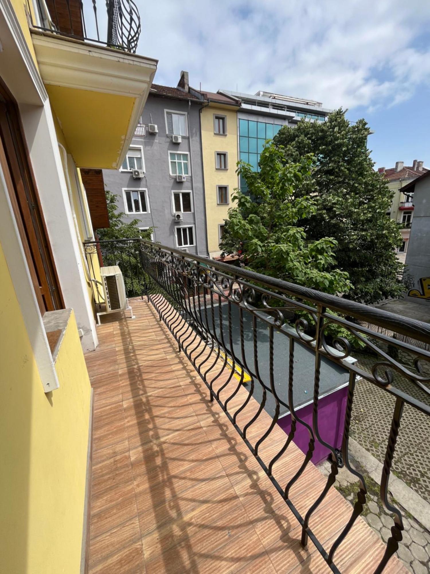 En-Suite Rooms: Novа Guesthouse In Sofia Center Exterior foto