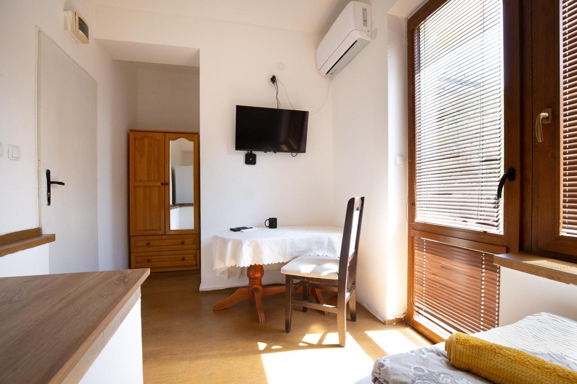 En-Suite Rooms: Novа Guesthouse In Sofia Center Exterior foto
